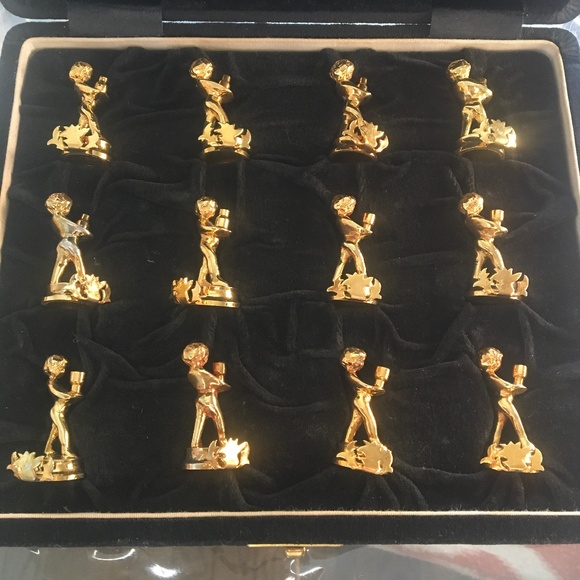 Gold plated vintage place settings, cherubs decorative Xmas or Special dinner . - Picture 1 of 4